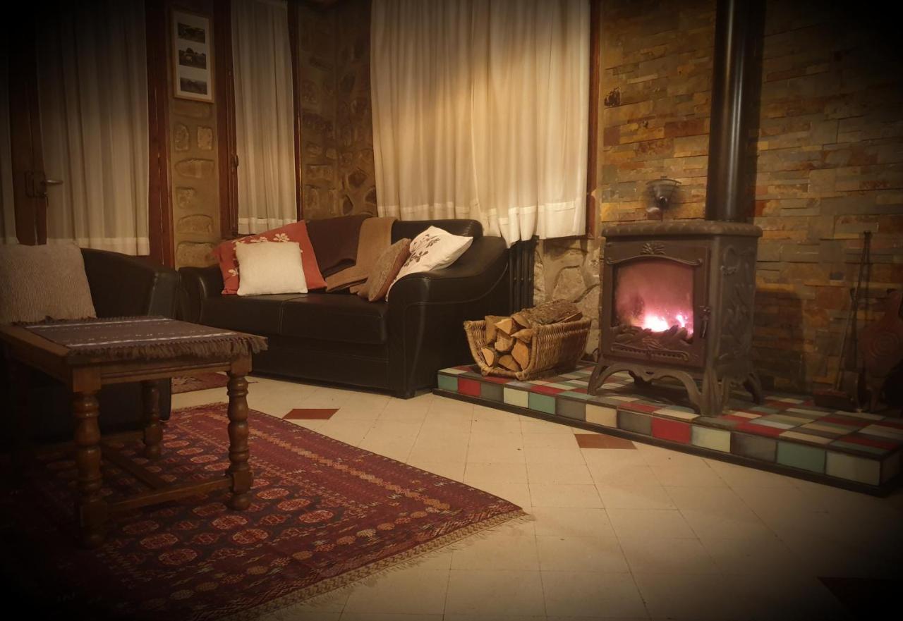 Mouli Del Riu Bed & Breakfast Saint-Pierre-dels-Forcats Exterior photo