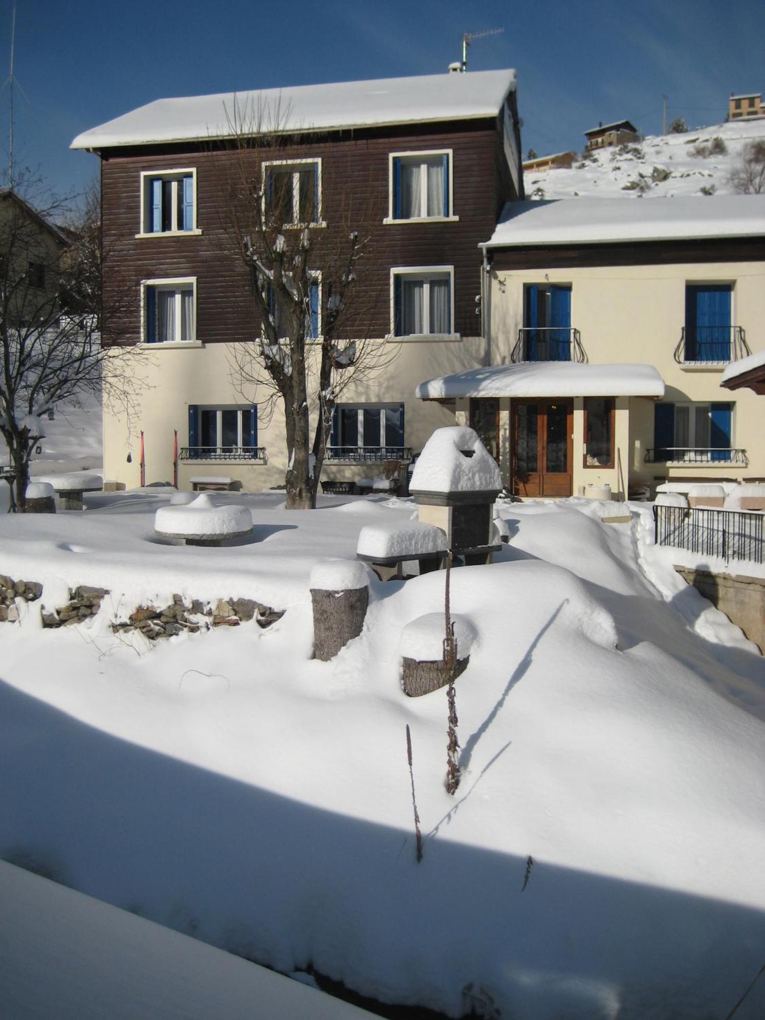 Mouli Del Riu Bed & Breakfast Saint-Pierre-dels-Forcats Exterior photo